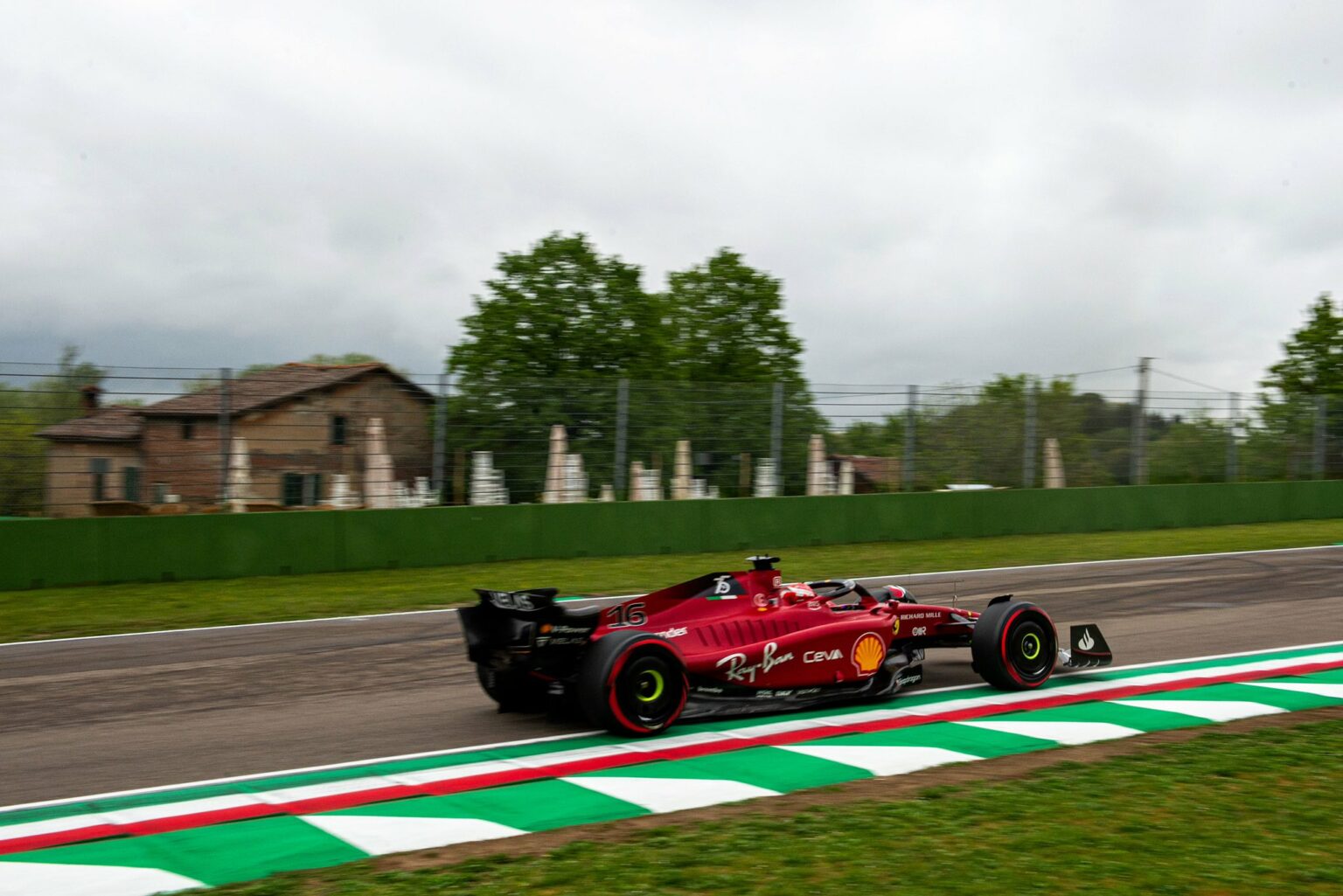 Ferrari: bilancio poco positivo, ma la performance c’è