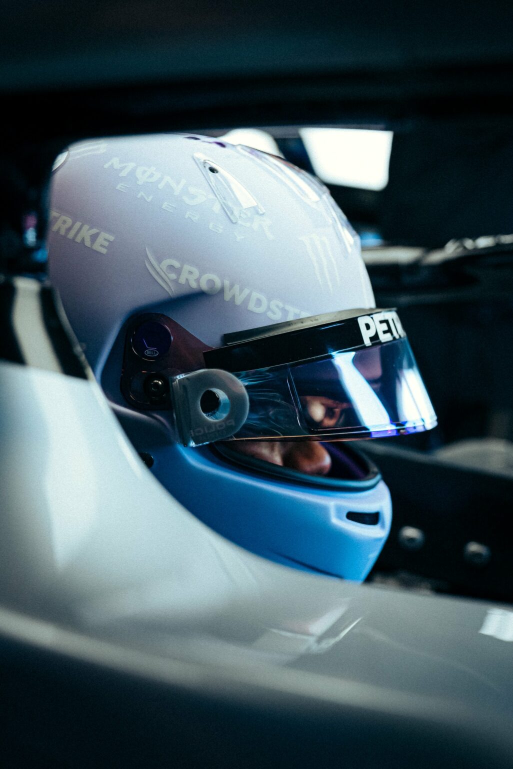 Hamilton, quanti problemi: “La pista è totalmente sconnessa”
