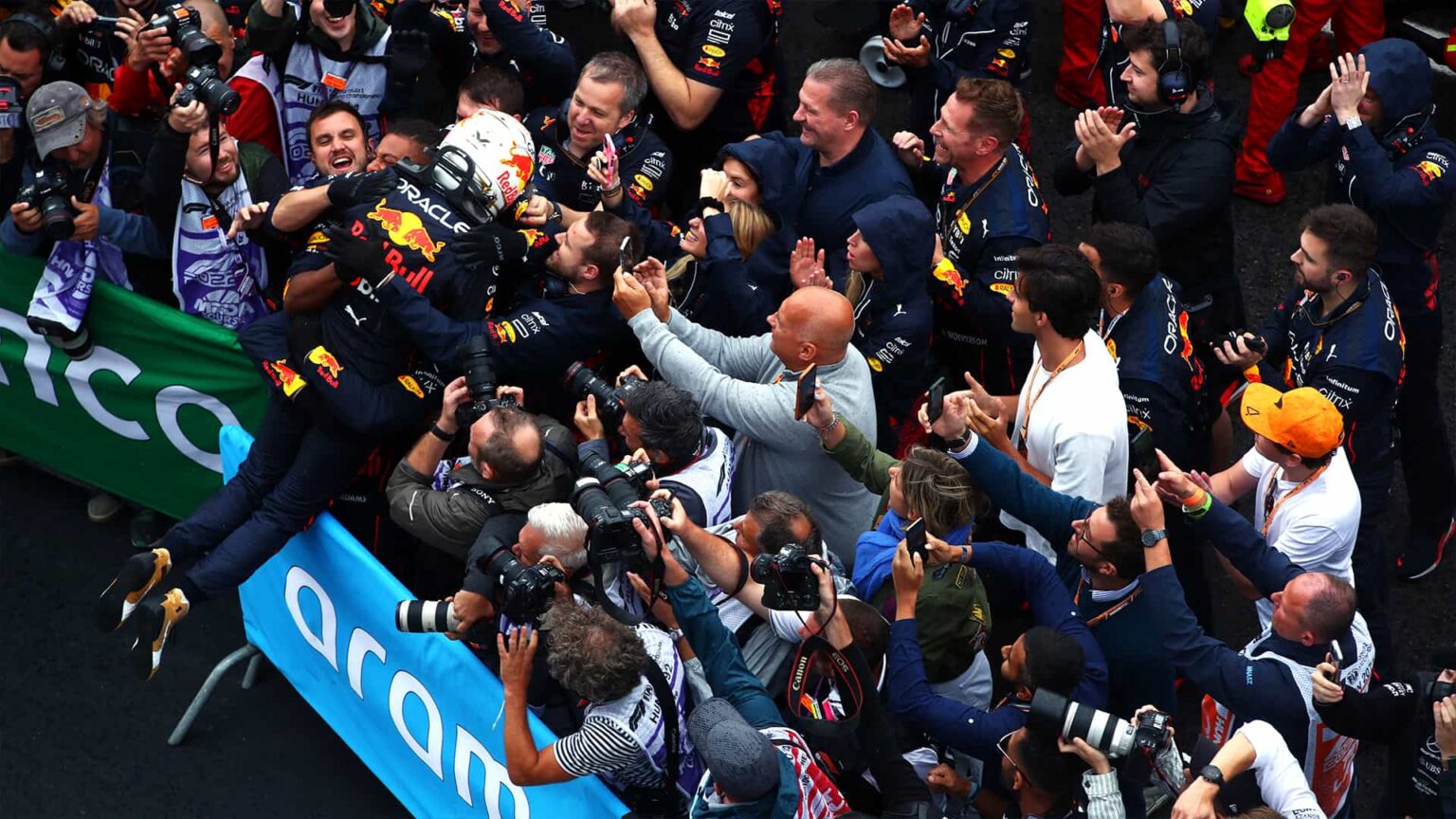 In Ungheria brilla Verstappen, non la Ferrari. Le pagelle verstappen-vola-e-disfatta-ferrari-le-pagelle-del-gp-dellungheria