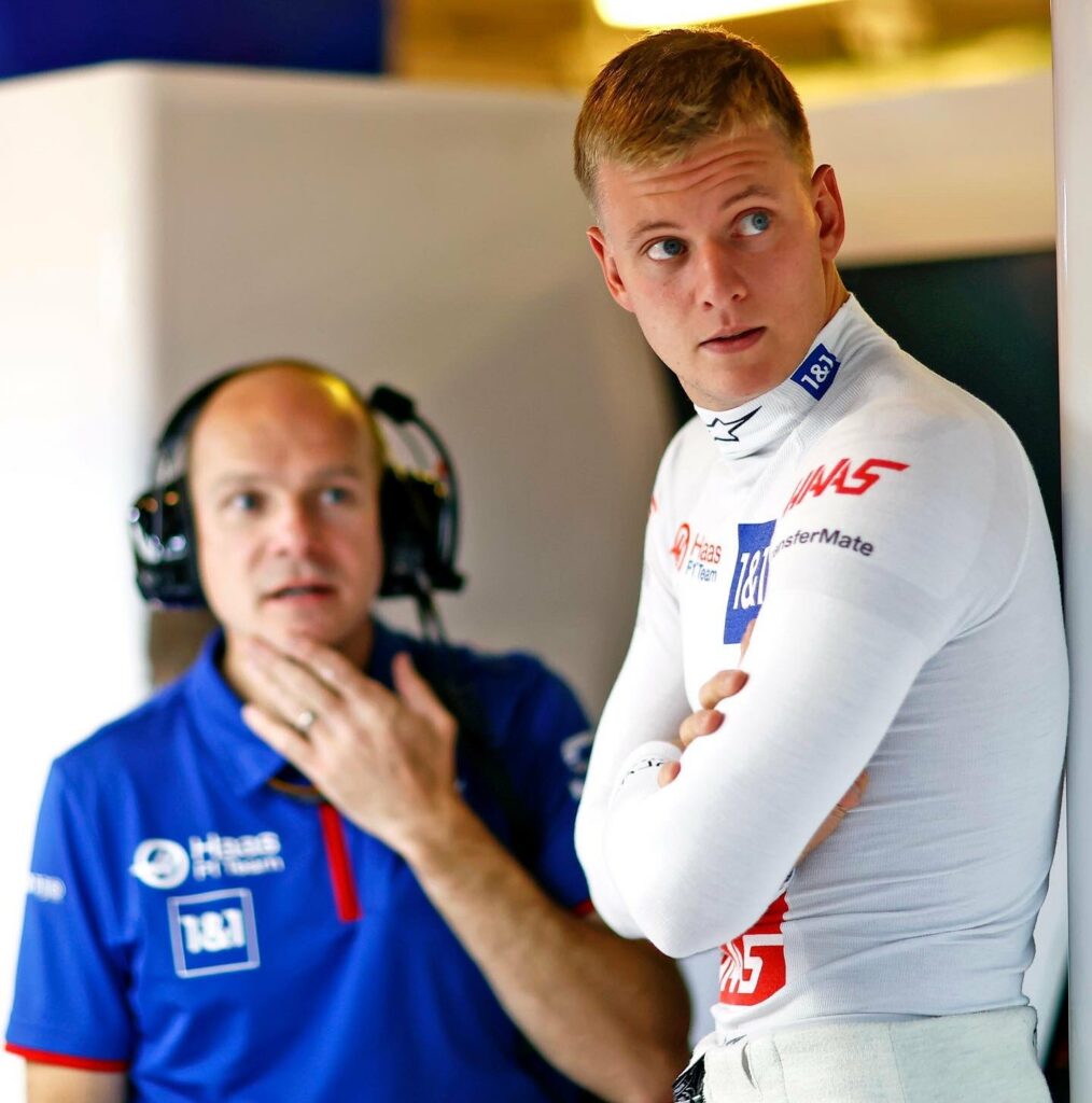 Schumacher, il suo futuro è appeso a un filo schumacher-il-suo-futuro-e-appeso-a-un-filo