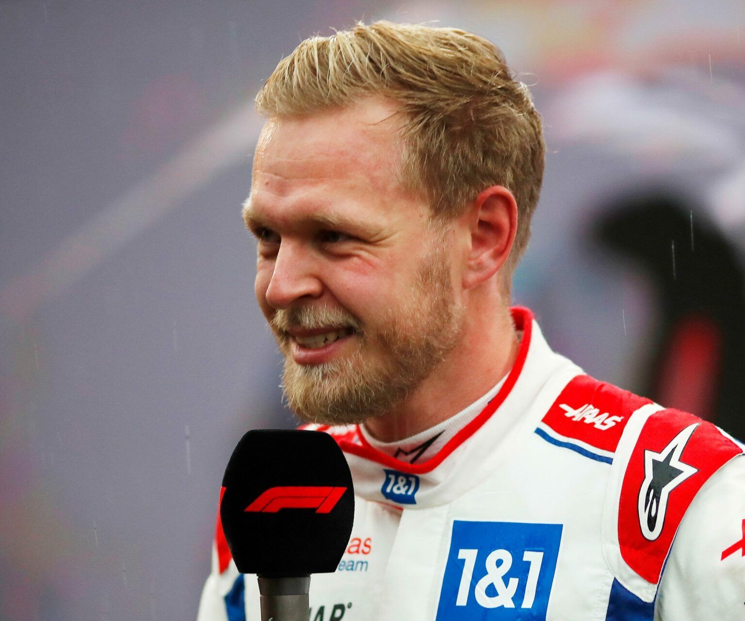 magnussen-la-felicita-dopo-la-pole-giro-fantastico-domani