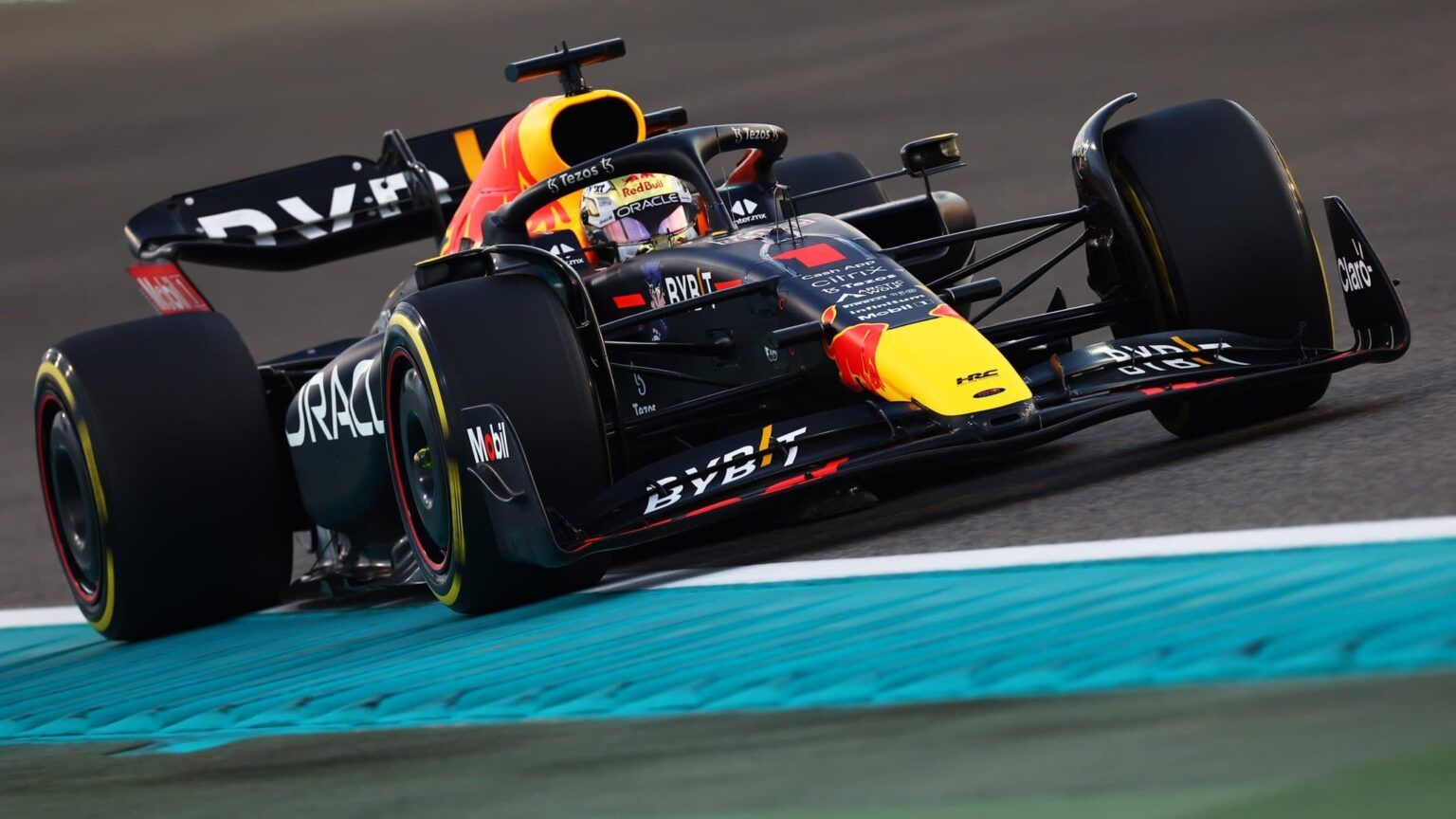 GP Abu Dhabi: Verstappen mette la firma su una stagione perfetta gp-abu-dhabi-verstappen-mette-la-firma-su-una-stagione-perfetta