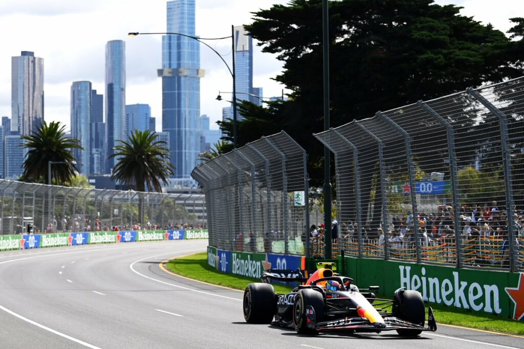 FP1 Melbourne: two red flags, Max unreachable fp1-melbourne-two-red-flags-max-unreachable