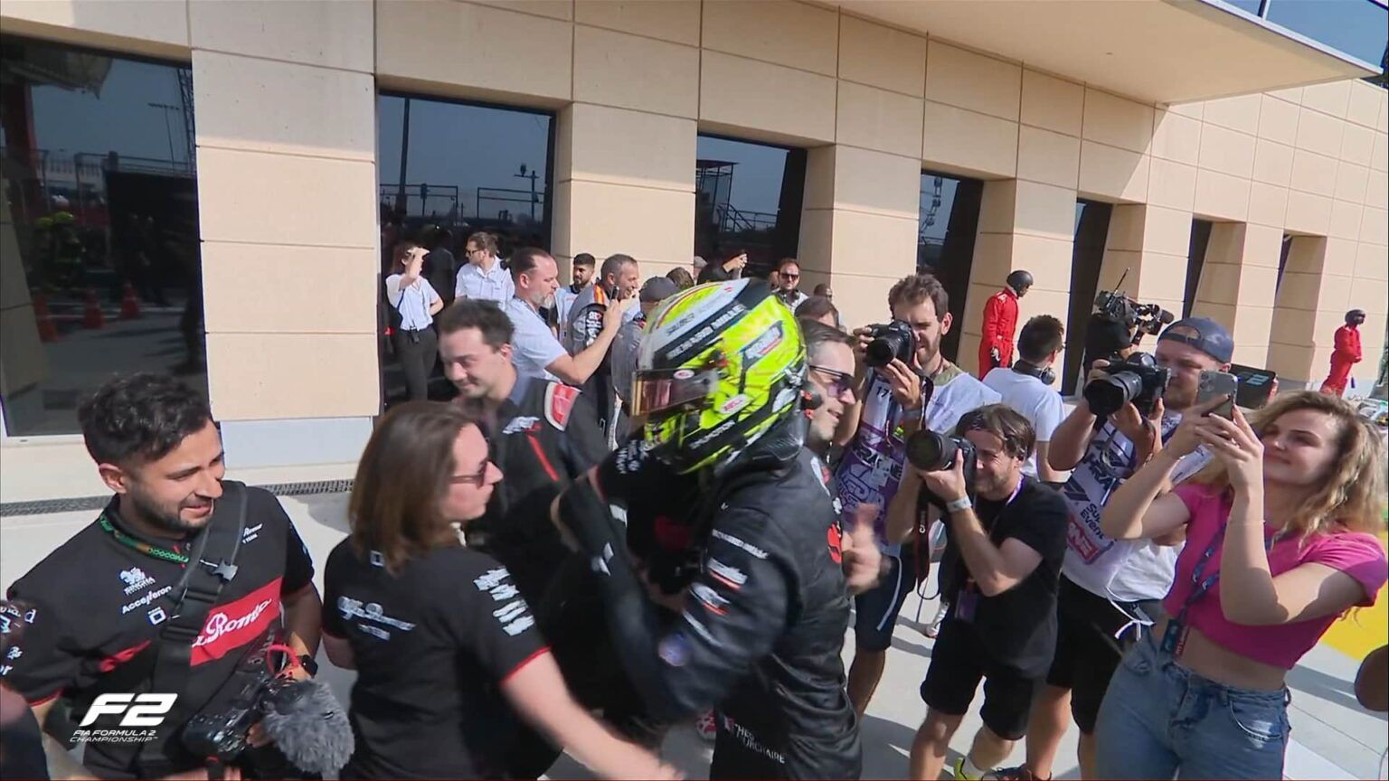 Formula 2: Pourchaire vince la prima Feature Race!