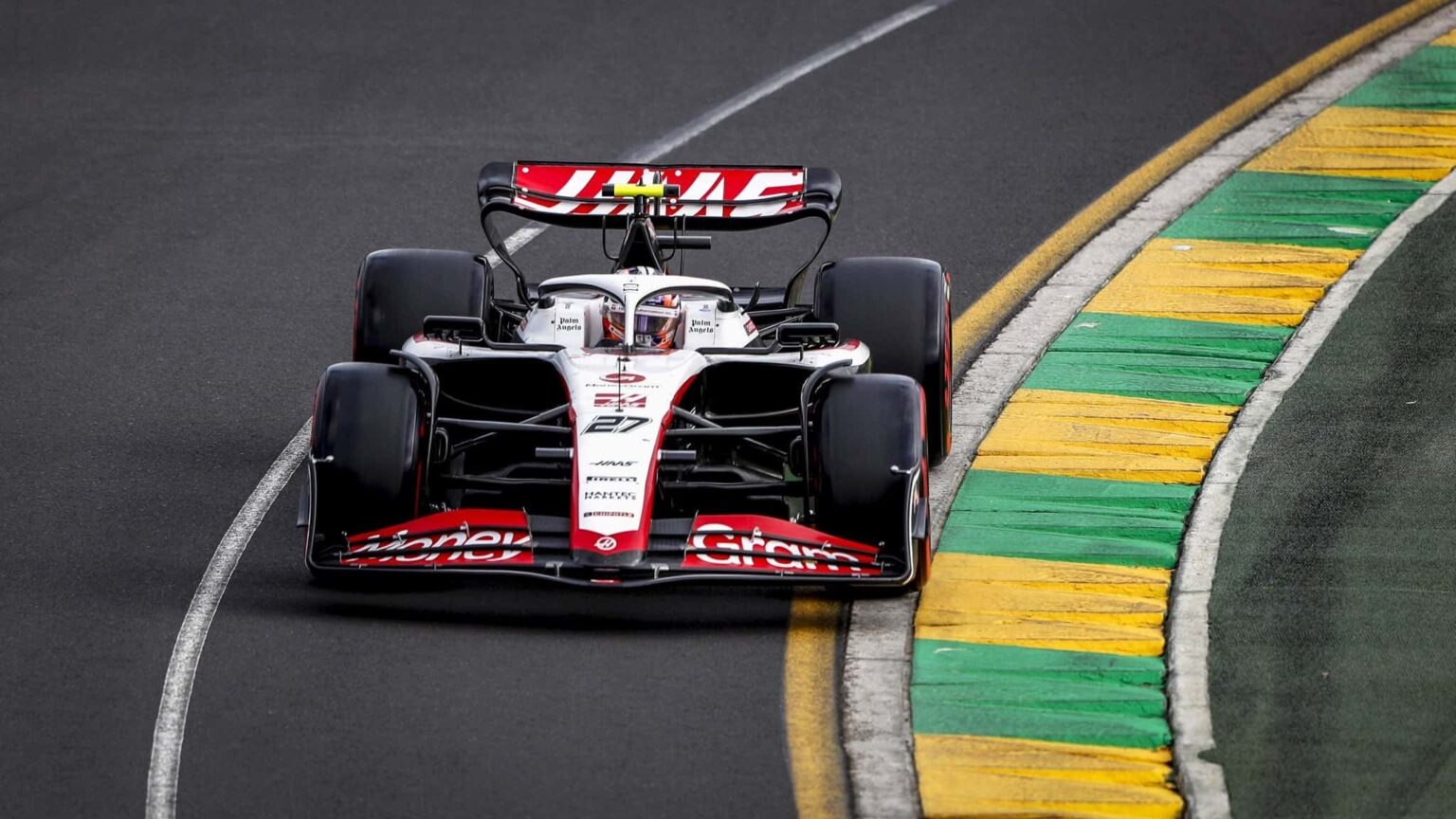 Hulkenberg, la VF-23 si ferma in gara. Campanello d’allarme in Ferrari? hulkenberg-la-vf-23-si-ferma-in-gara-campanello-dallarme-in-ferrari