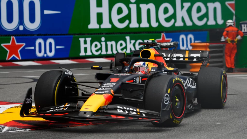 Max Verstappen in testa al GP di Monaco