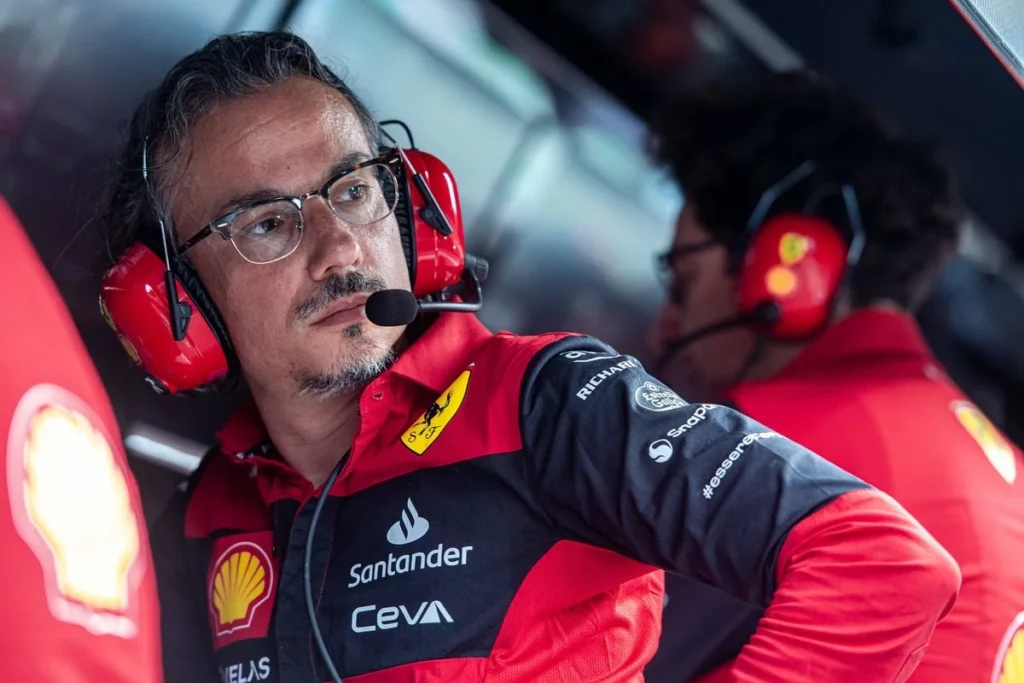 Il direttore sportivo della Ferrari Laurent Mekies al muretto box