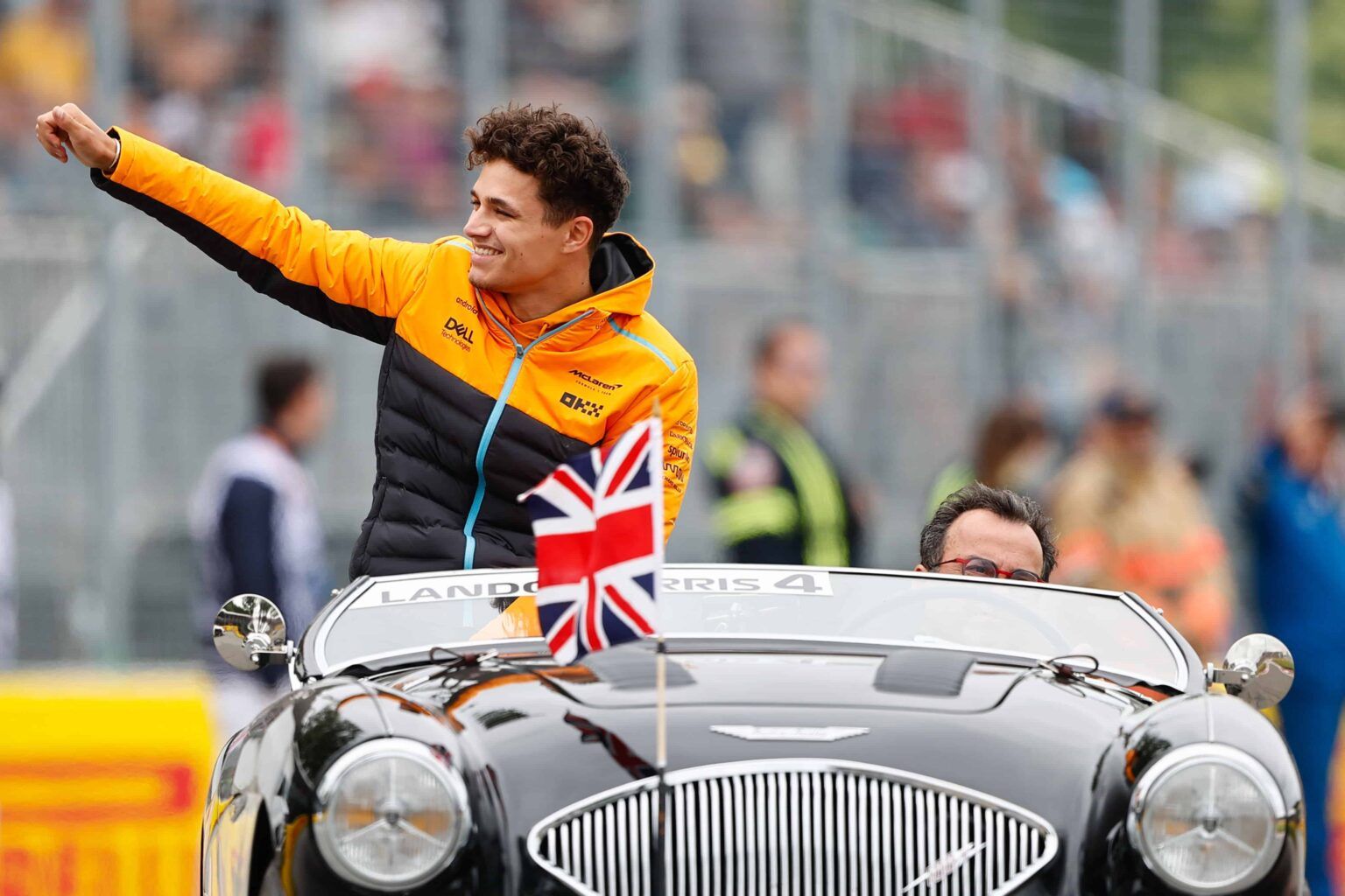Penalità Norris, l’inglese non ci sta! Lando Norris nella drivers parade del GP del Canada