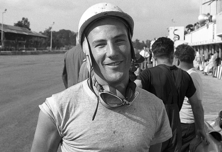 Un giovane e felice Stirling Moss