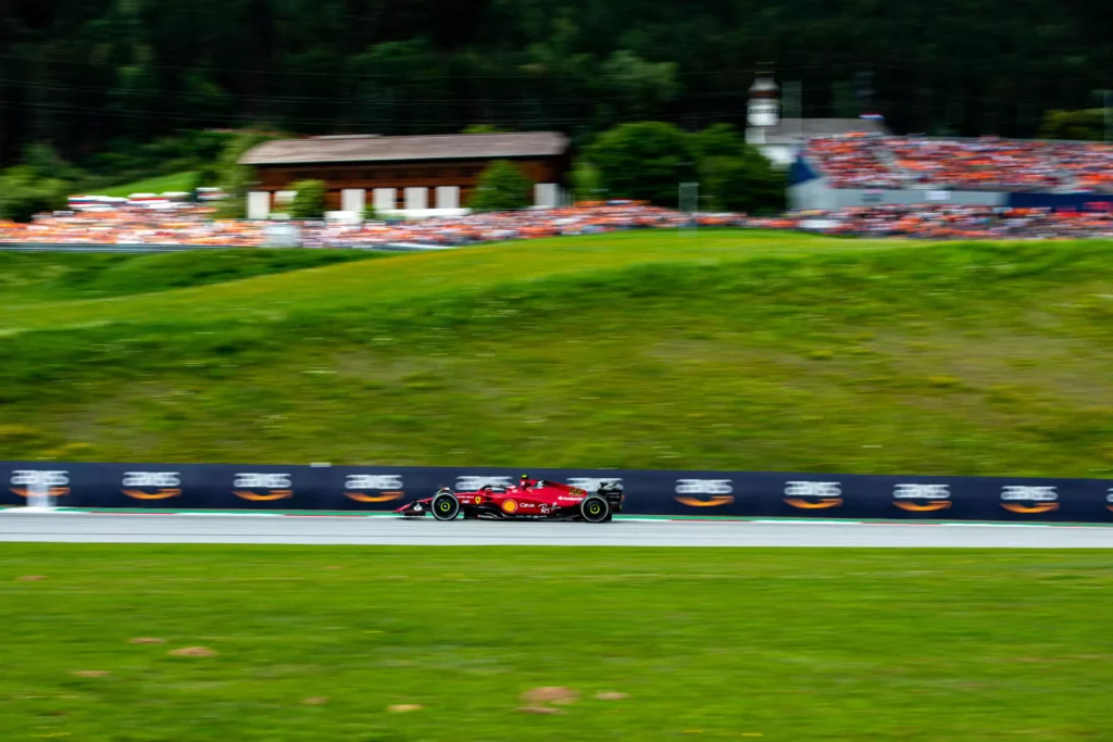 La Ferrari di Charles Leclerc in pista per il GP Austria 2022