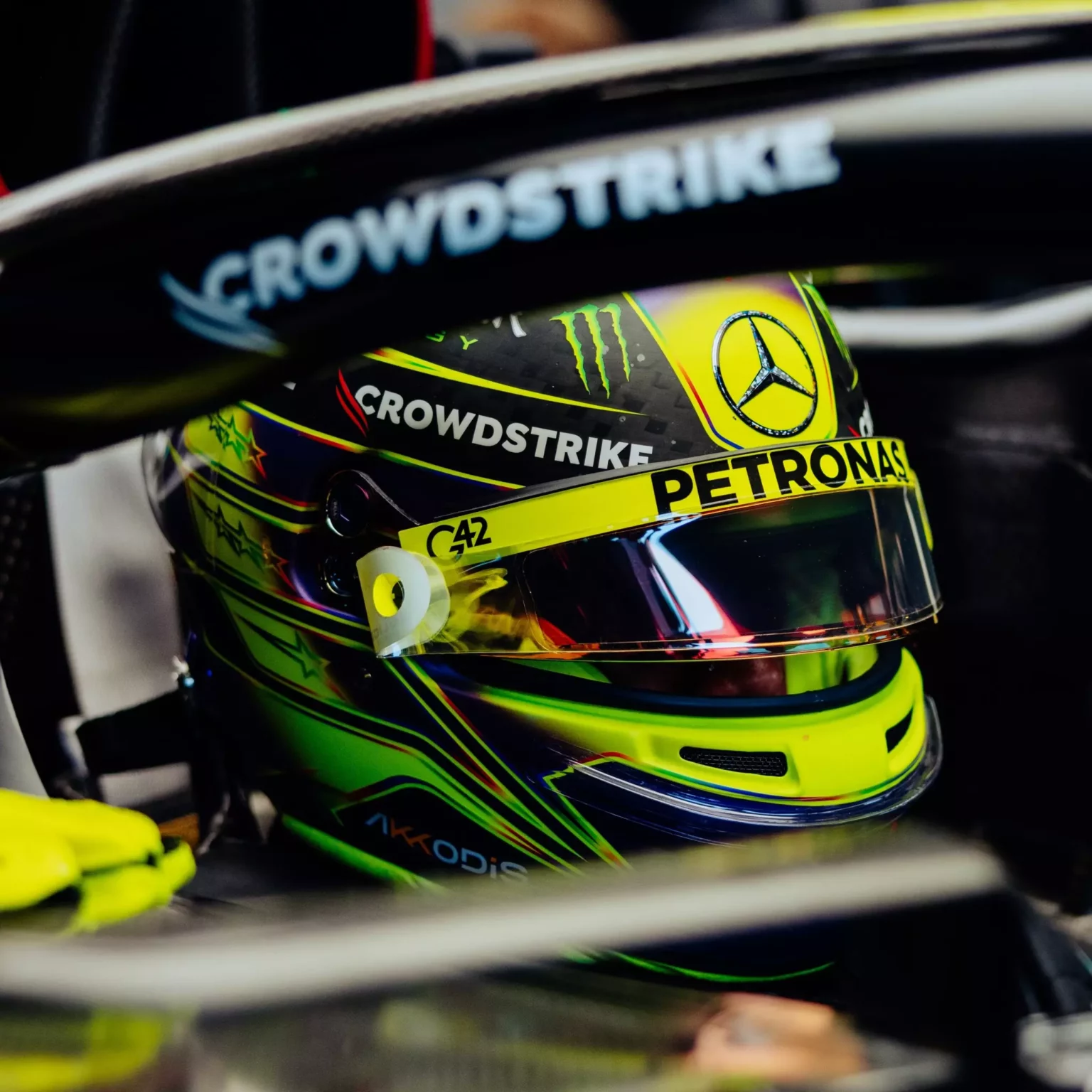 Hamilton, arriva la pole numero 104. La sua emozione Lewis Hamilton prima di scendere in pista durante la qualifica del GP d'Ungheria