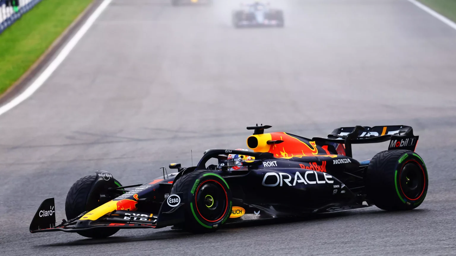 F1 | Sprint Belgio: Verstappen non si ferma! Piastri e Gasly inseguono Max Verstappen in pista durante la Sprint del GP del Belgio