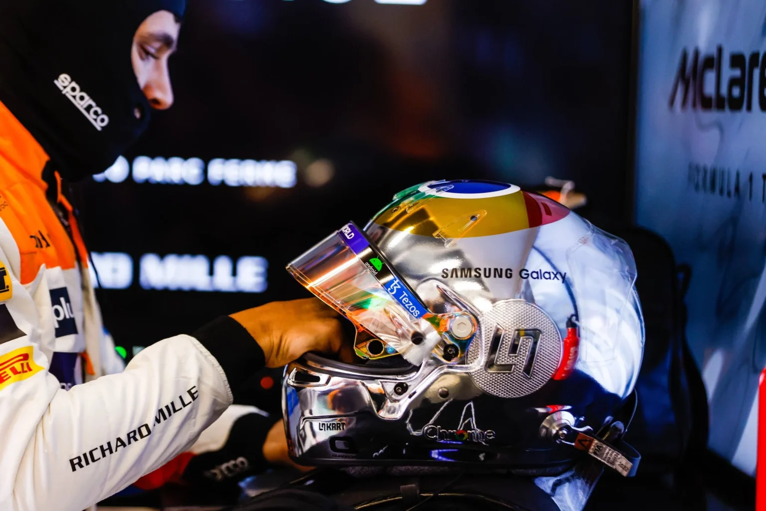 Lando Norris in preparazione per le qualifiche di Silverstone