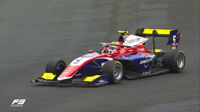 Gabriel Bortoleto, ala ricerca del giro da pole position nelle qualifiche di Formula 3 all'Hunagroring