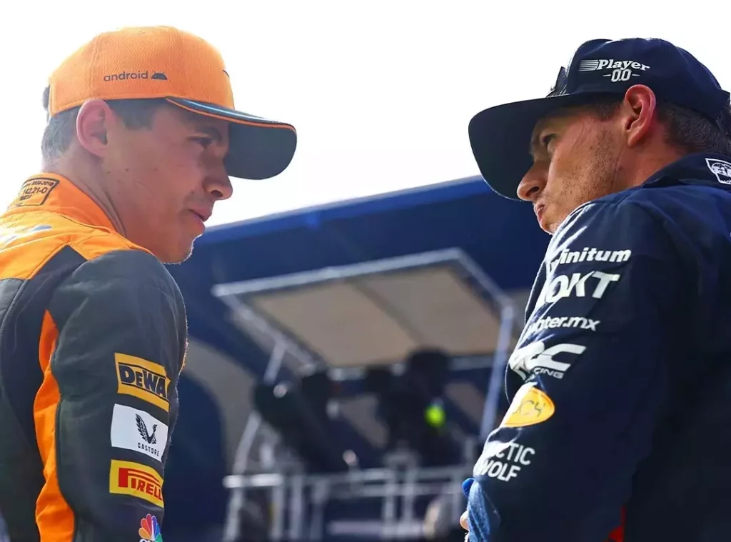 F1 | La griglia di partenza del GP d’Olanda Lando Norris e Max Verstappen nel parco chiuso dopo le qualifiche d'Olanda