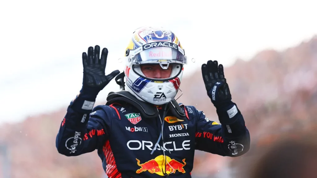 Max Verstappen festeggia il nono successo consecutivo in Olanda