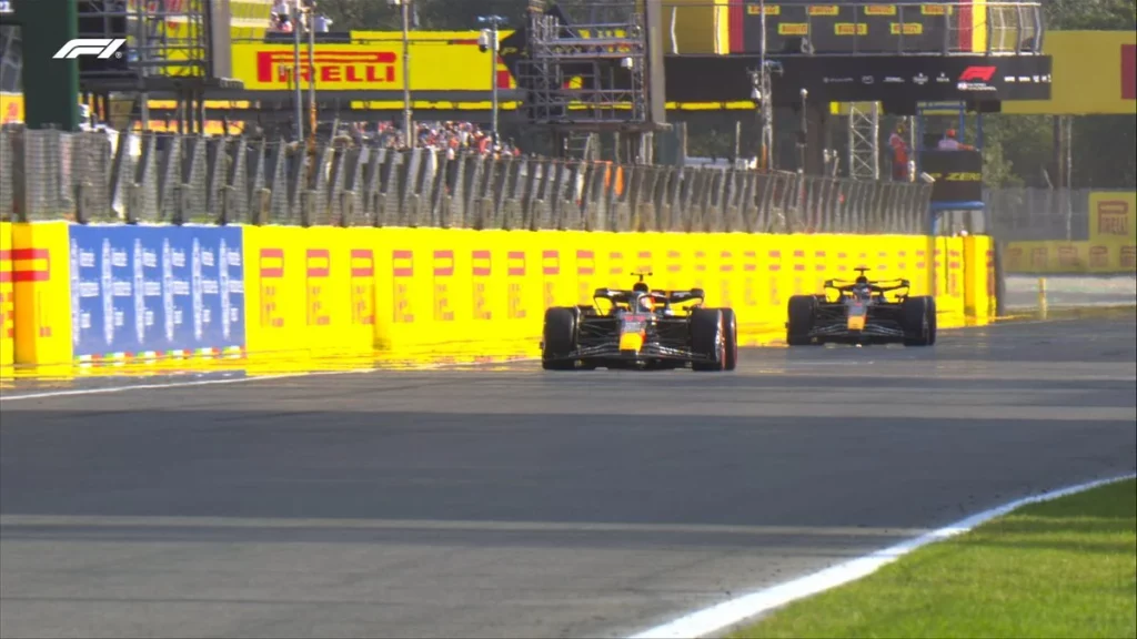 Max Verstappen e Sergio Perez montano la stessa specifica d'ala nelle FP2 a Monza
