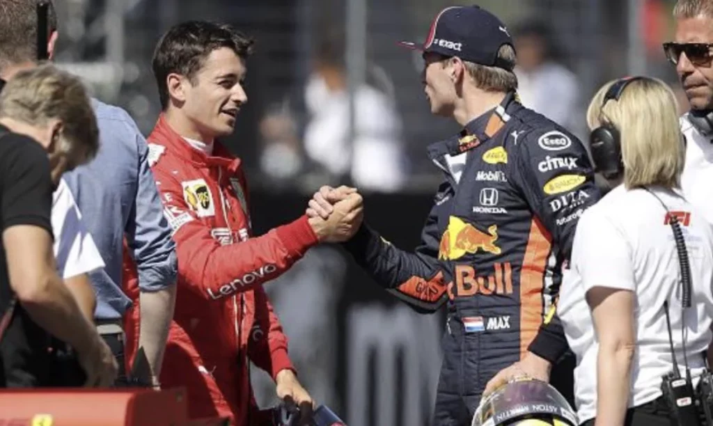 Verstappen in Ferrari? Le parole di Max Verstappen e Leclerc si stringono la mano nel 2019