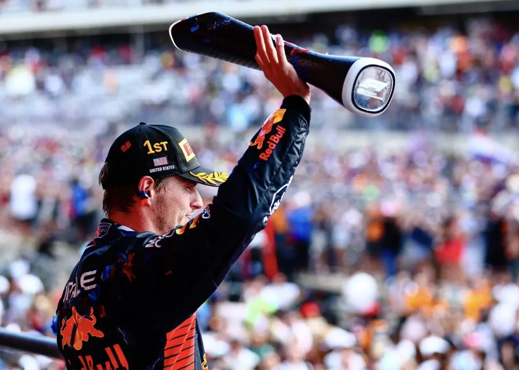 Fanta F1, ecco la top 5 e la formazione ideale del GP degli USA! Max Verstappen solleva la coppa del vincitore ad Austin