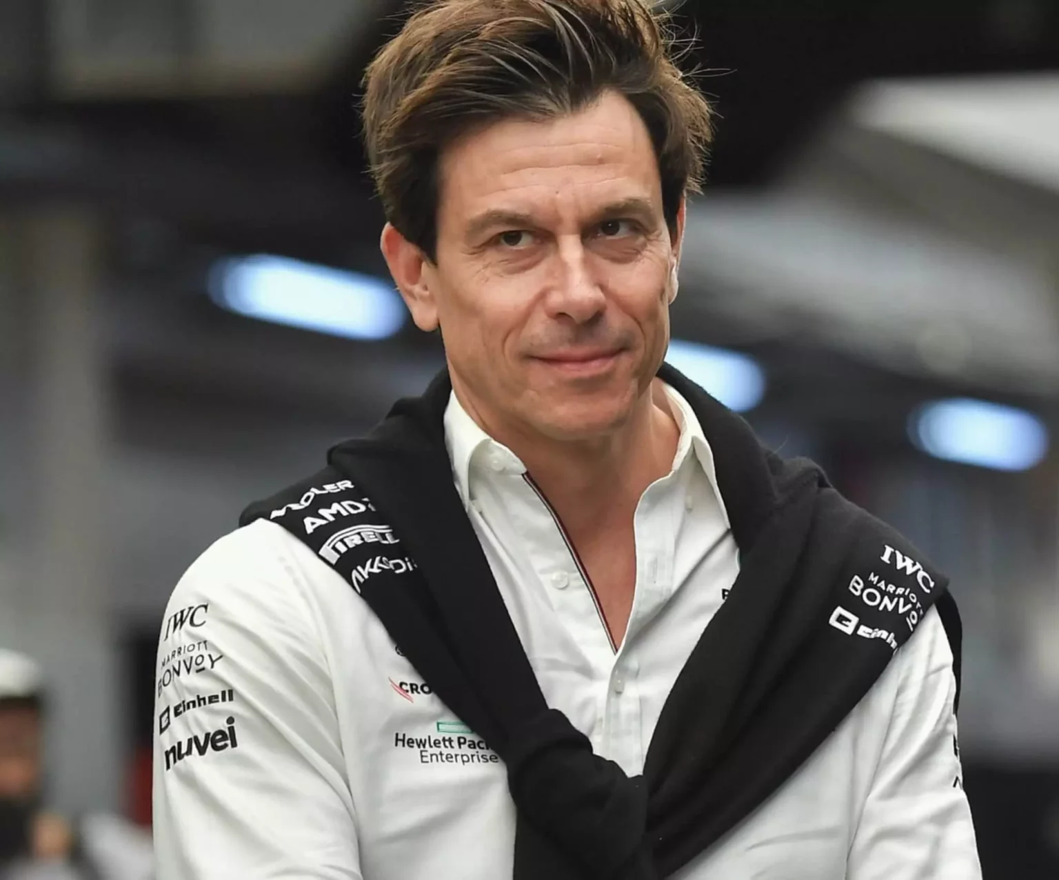 Toto Wolff al box prima del GP del Brasile