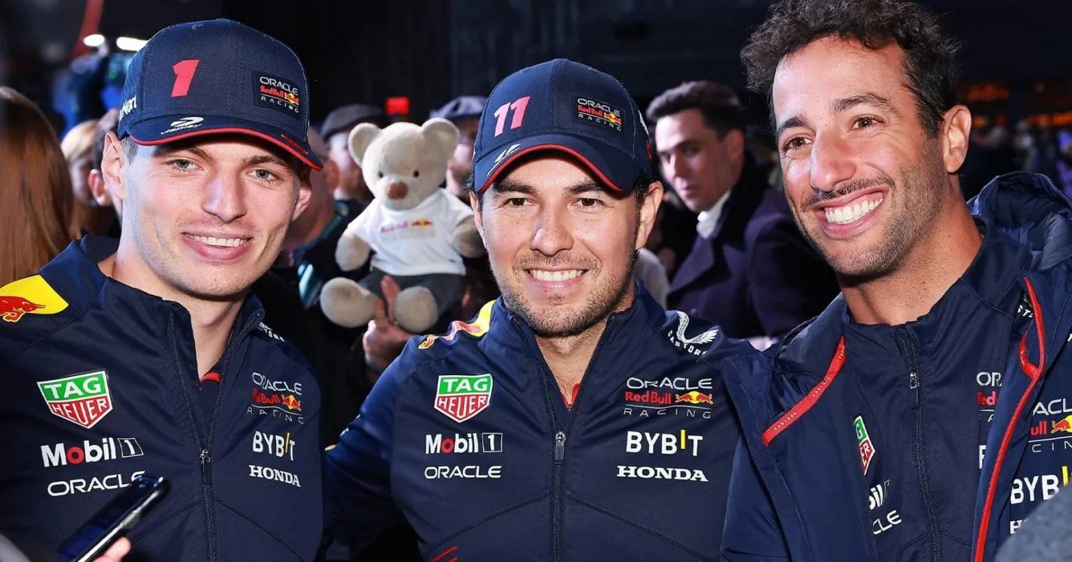 Perez out, Ricciardo in: avrebbe davvero senso per Red Bull cambiare? Verstappen, Perez e Ricciardo alla cerimonia di presentazione della RB19 a inizio anno