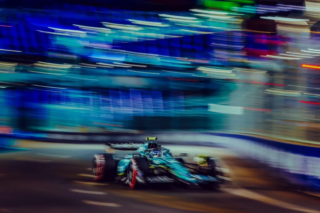 Alonso in azione sul circuito di Las Vegas