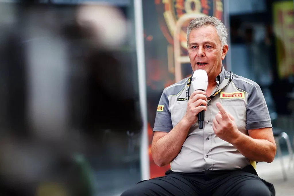 mario isola durante un'intervista