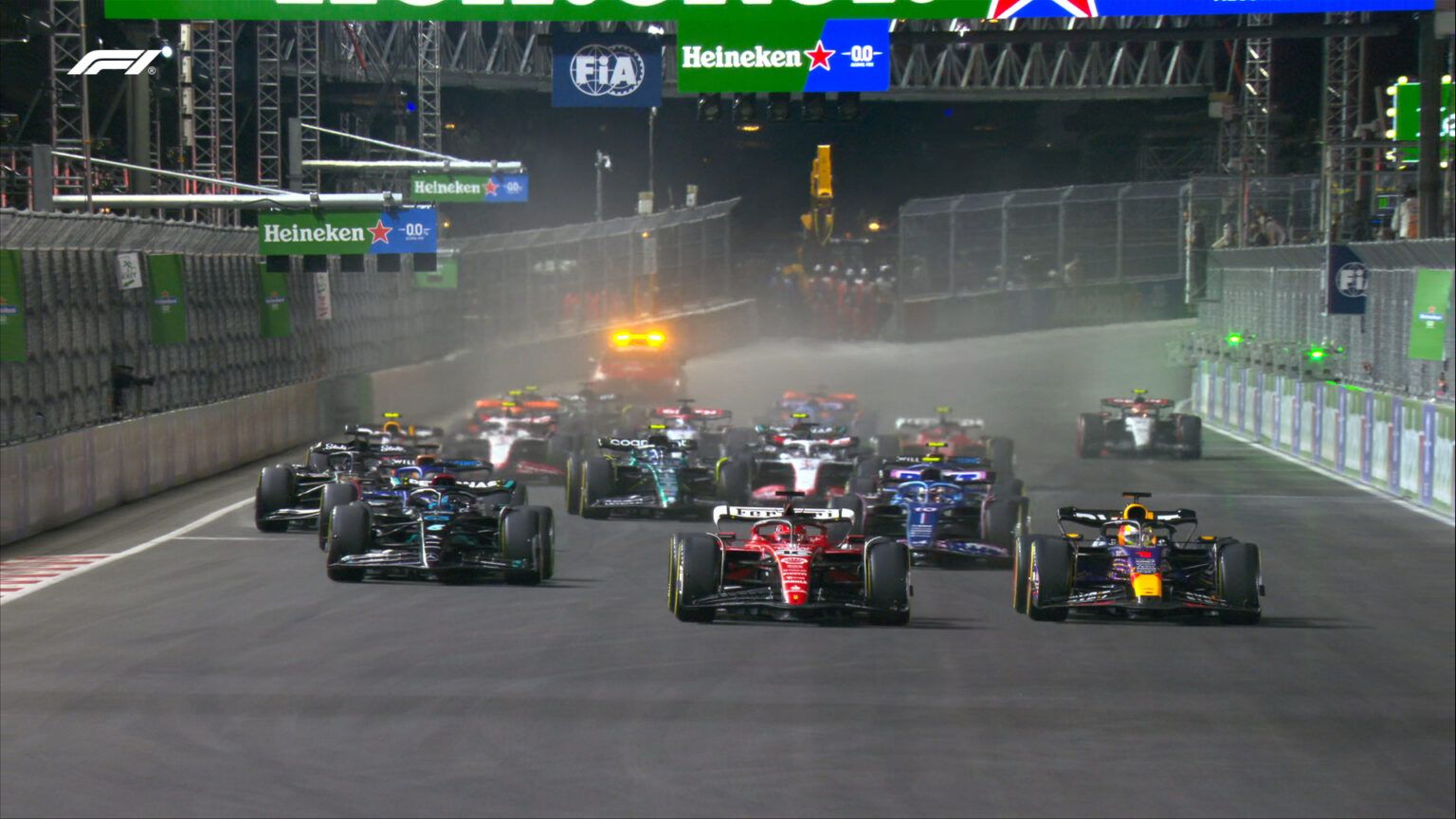 Le cinque migliori gare del 2023 secondo YawClub: sei d’accordo? la partenza del gp di las vegas 2023