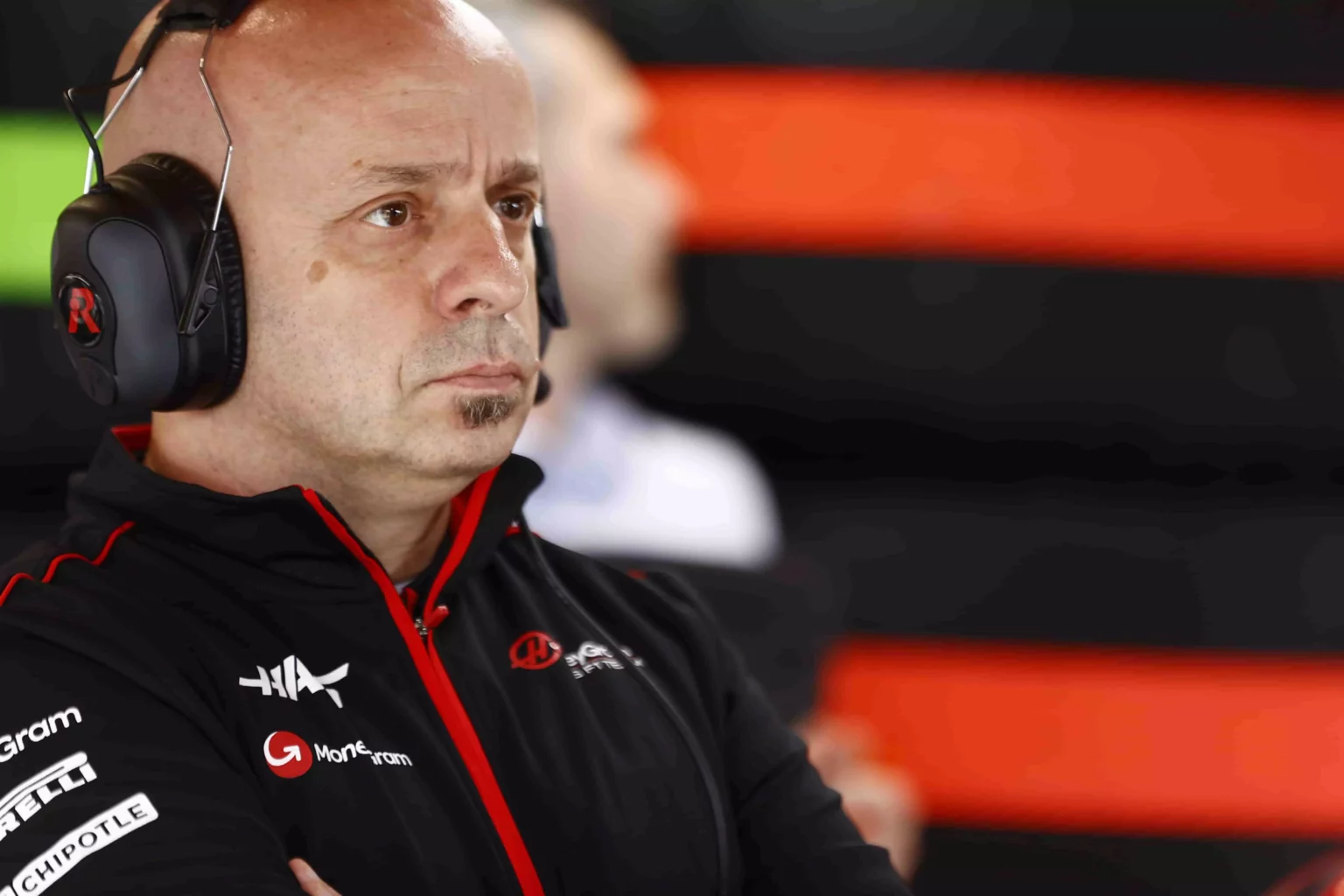 Colpo Mercedes, preso Simone Resta a partire dal 2025 Simone Resta in box durante il GP d'Inghilterra a Silverstone