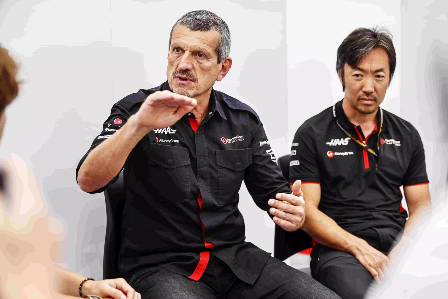 Guenther Steiner e Komatsu