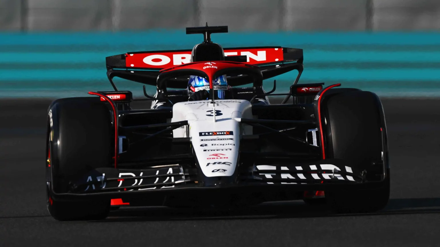 AlphaTauri-Red Bull: nuovo scandalo in arrivo? Daniel Ricciardo testa le gomme Pirelli ad Abu Dhabi