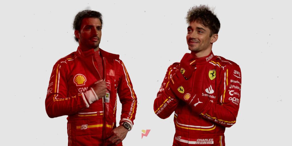 Sainz e Leclerc indossano le tute per la stagione 2024 | @ScuderiaFerrari