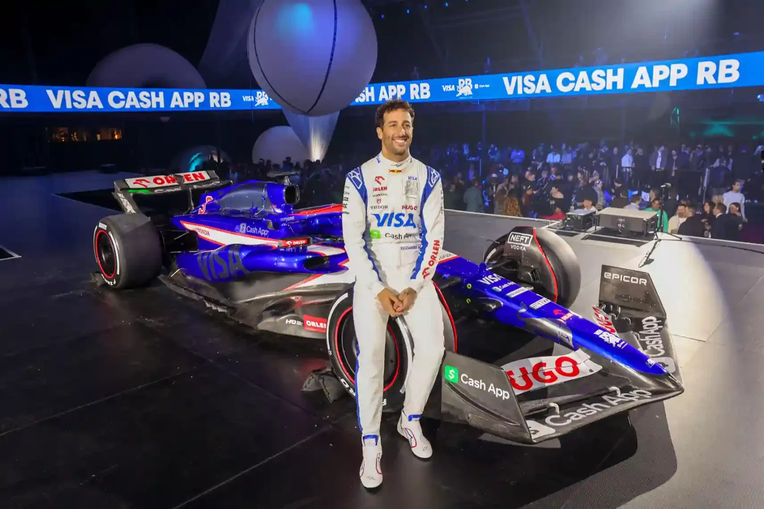Fanta F1, la VCARB 01 di Ricciardo e Tsunoda sarà la sorpresa del 2024? 2024 Visa Cash App RB Car Launch in Las Vegas LAS VEGAS, NEVADA - FEBRUARY 08: Daniel Ricciardo of Australia and Visa Cash App RB poses for a photo with the Visa Cash App RB VCARB 01 at the Visa Cash App RB Livery Launch Event Las Vegas on February 08, 2024 in Las Vegas, Nevada.