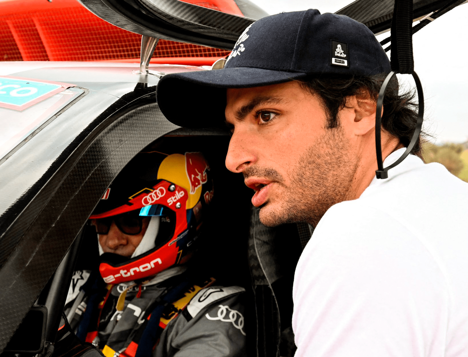 Carlos Sainz con Carlos Sainz Sr durante il Rally Dakar