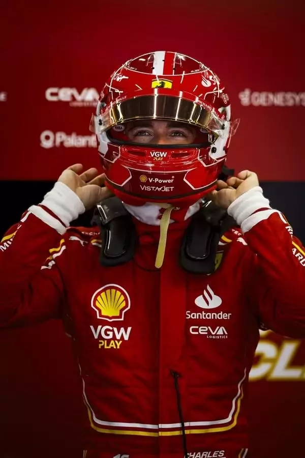 Leclerc pronto a scendere in pista per le libere del GP dell'Arabia Saudita