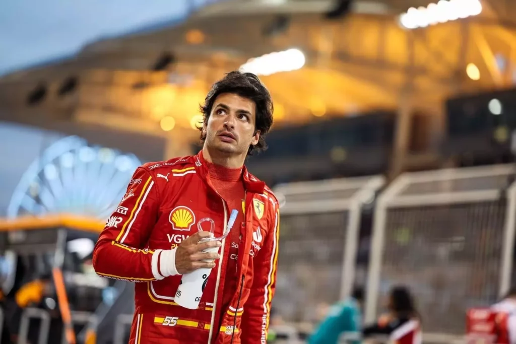 Ferrari, Sainz: “Anche io ho avuto problemi ai freni” Carlos Sainz in griglia dopo le qualifiche del GP del Bahrain