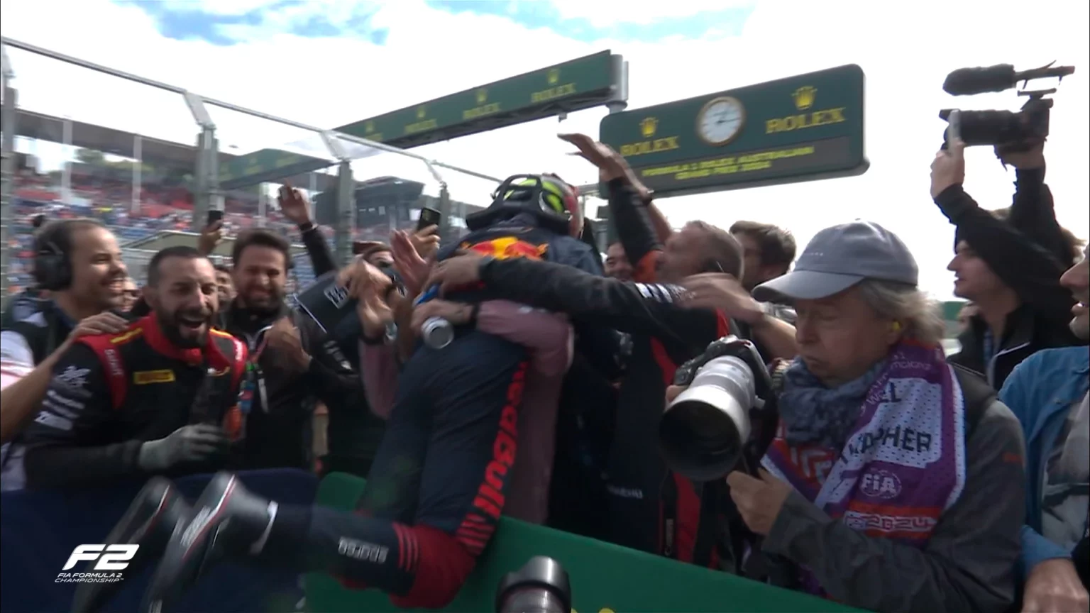 Hajar trionfa a Melbourne nella gara Sprint. | @f2