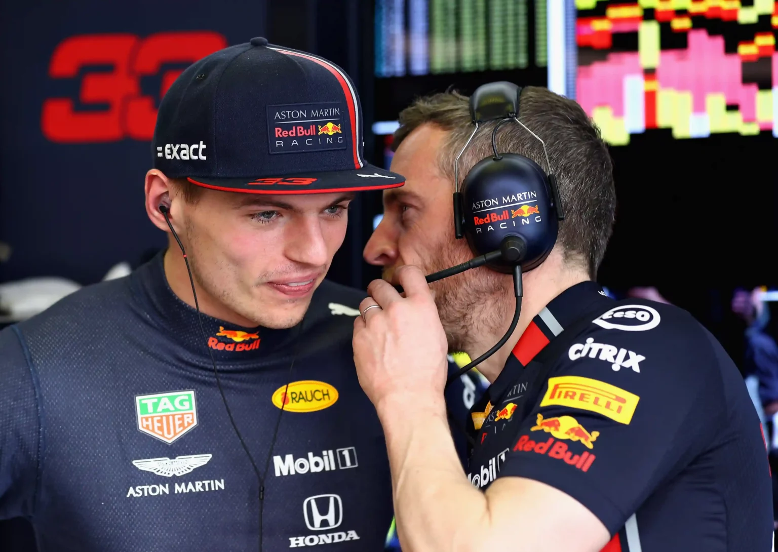 MELBOURNE, AUSTRALIA - MARCH 16: Max Verstappen of Netherlands and Red Bull Racing talks with No1 mechanic Lee Stevenson in the garage during final practice for the F1 Grand Prix of Australia at Melbourne Grand Prix Circuit on March 16, 2019 in Melbourne, Australia. (Photo by Mark Thompson/Getty Images)
