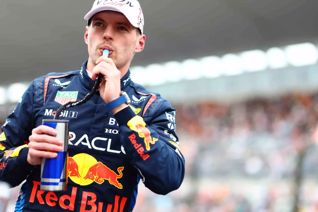 Max Verstappen at the end of the pole position achieved in the Japanese GP