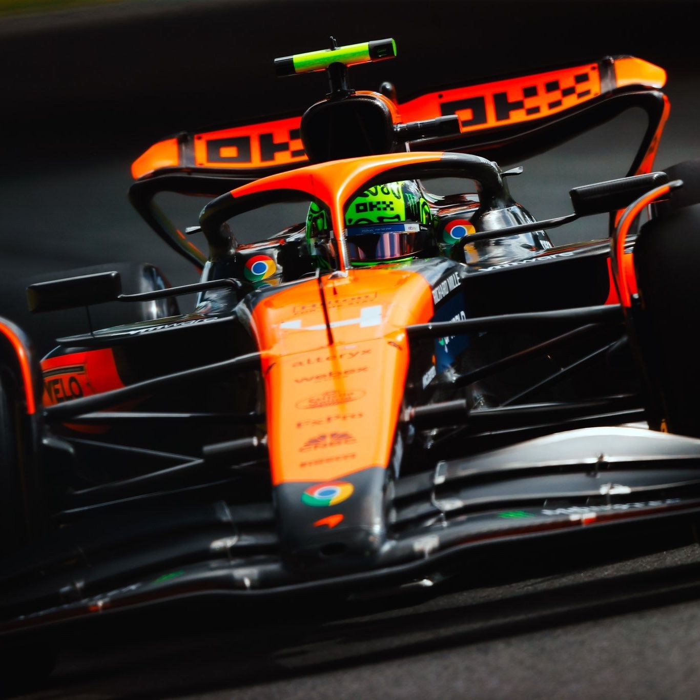 Monoposto McLaren di Lando Norris sul circuito di Miami nelle qualifiche Sprint F1