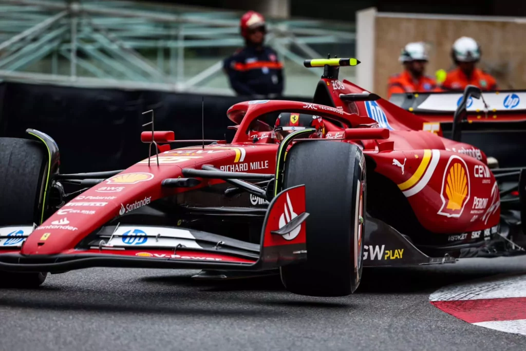 Carlos Sainz scende in pista nelle FP2 del GP di Monaco