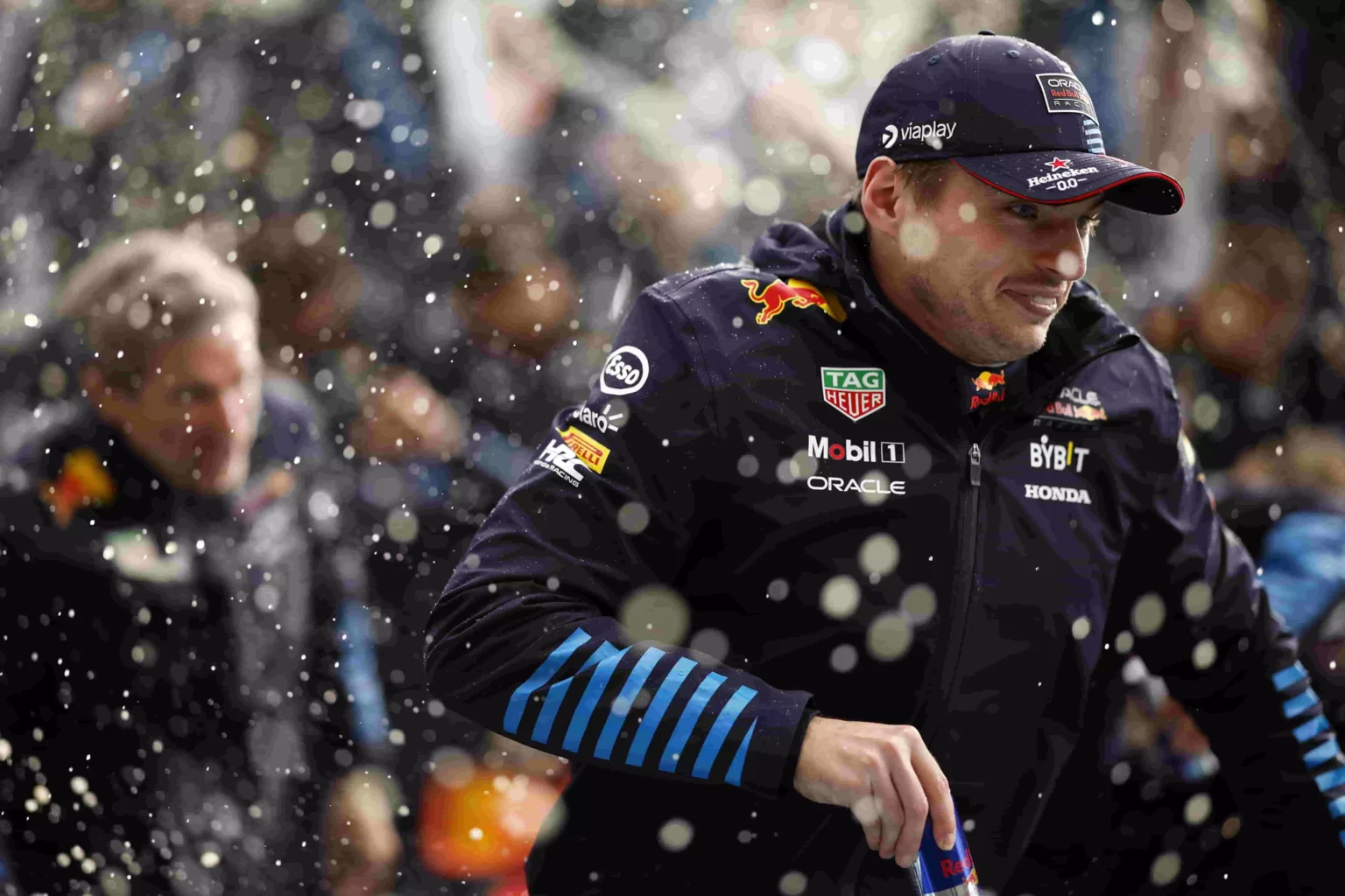 F1, GP Canada: i dati ascolto su Sky Max Verstappen celebra la vittoria del GP del Canada