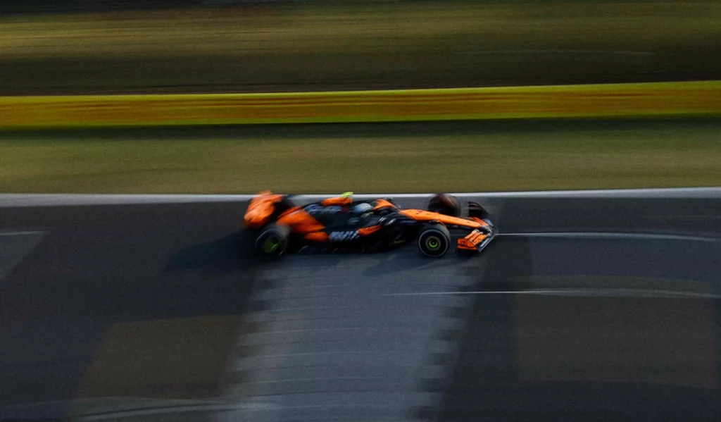 Lando Norris in pista durante le FP3 el GP d'Ungheria