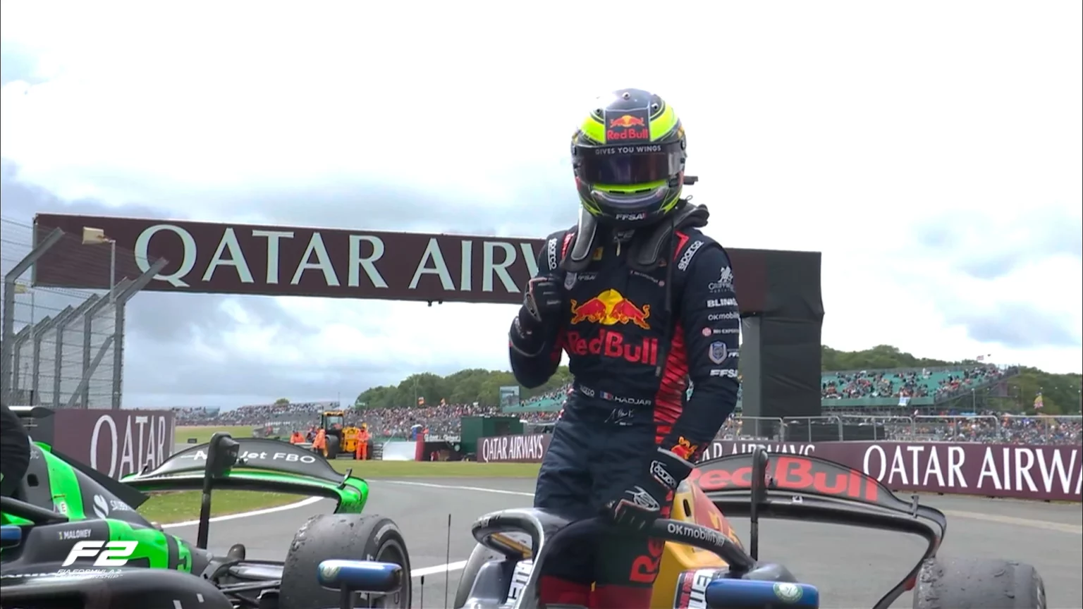 F2 | GP Silverstone, Feature Race: vince Hadjar, disastro Aron Hadjar vince la Feature Race di F2 del GP di Silverstone