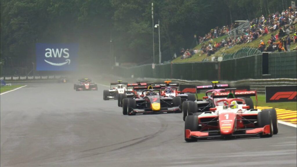 Partenza sprint race belgio f3