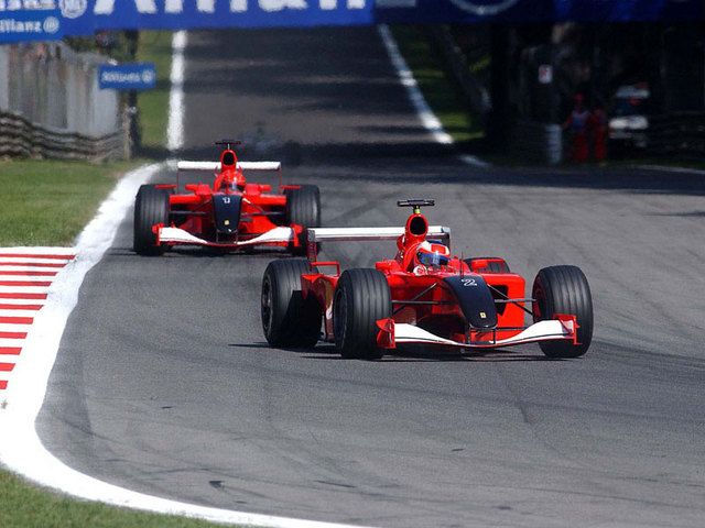 GP Monza, omaggio alle vittime delle torri gemelle per Ferrari