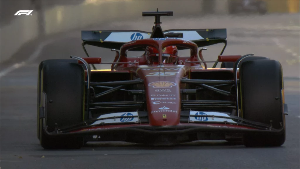 Leclerc in azione durante le FP2 del GP di Baku