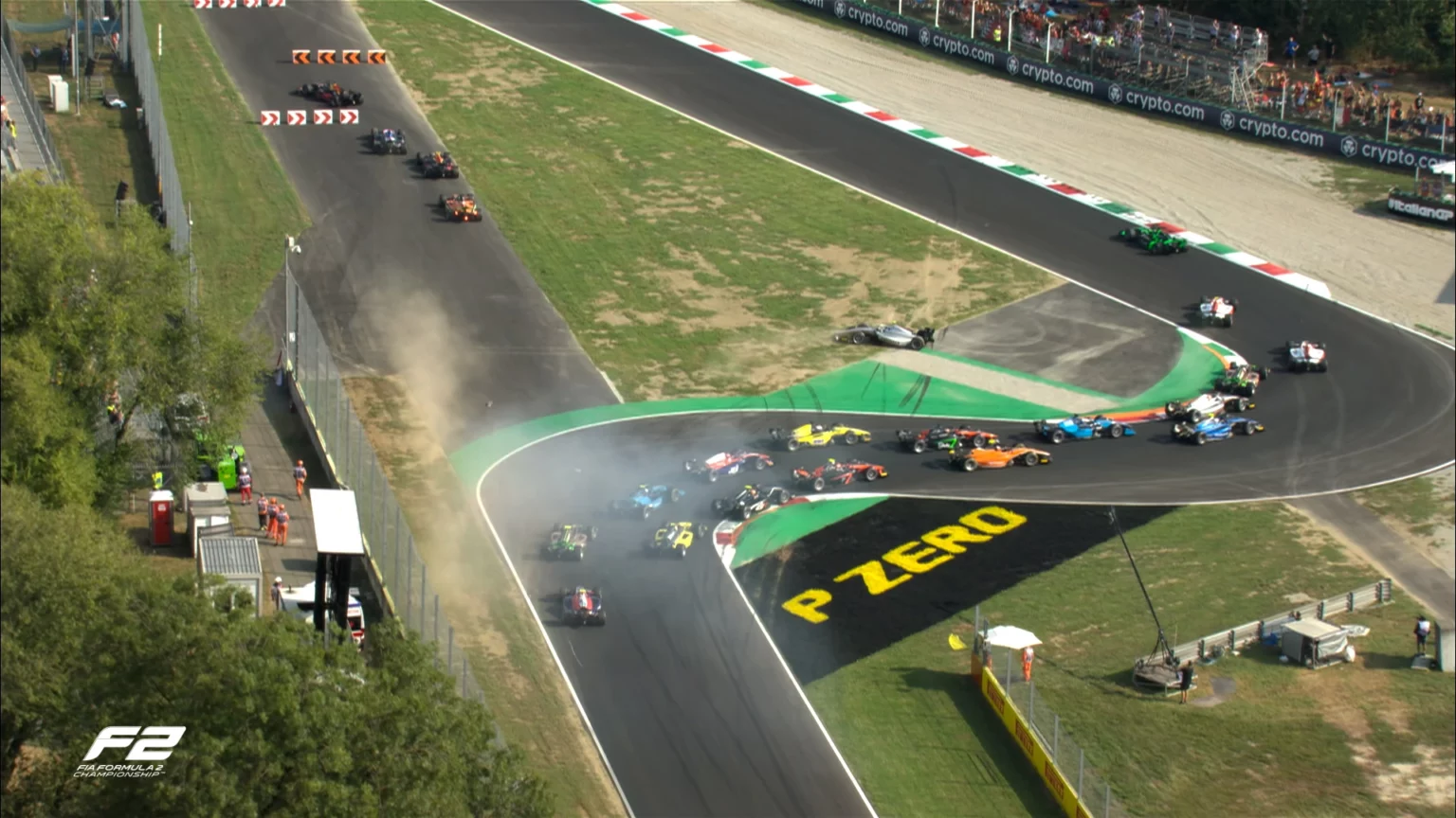 F1 Commission: La Rookie Race slitta al 2025 Paul Aron out al primo giro della Feature Race di F2 del GP di Monza