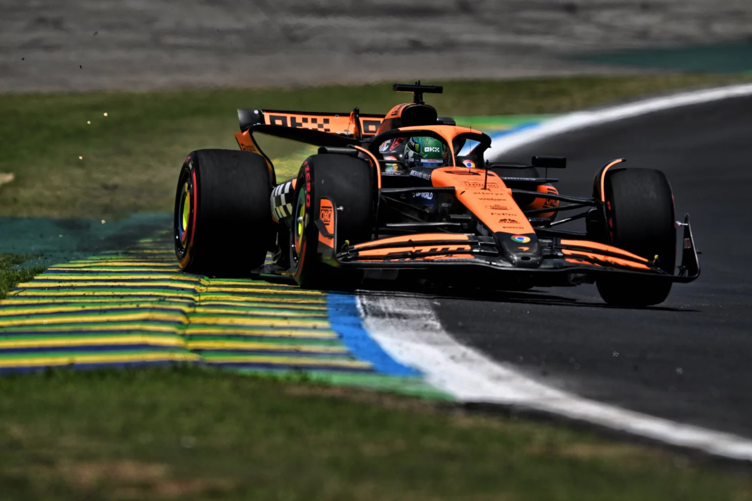 Qualifiche Sprint GP Brasile: Piastri beffa Norris! Il poleman delle qualifiche sprint del GP del Brasile, Oscar Piastri