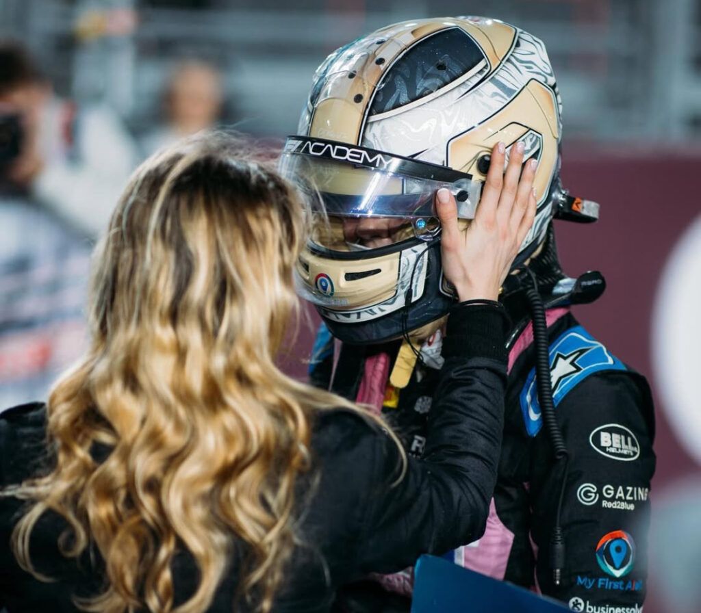 Doriane Pin e abbi Pulling GP del Qatar F1 Academy 2024